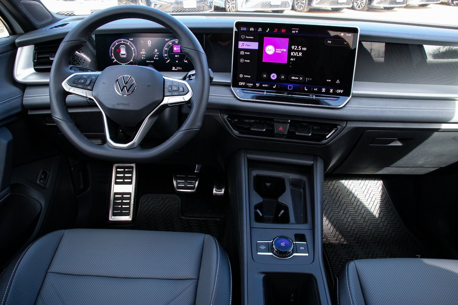 2026 Volkswagen Tiguan 2.0T SE R-Line Black