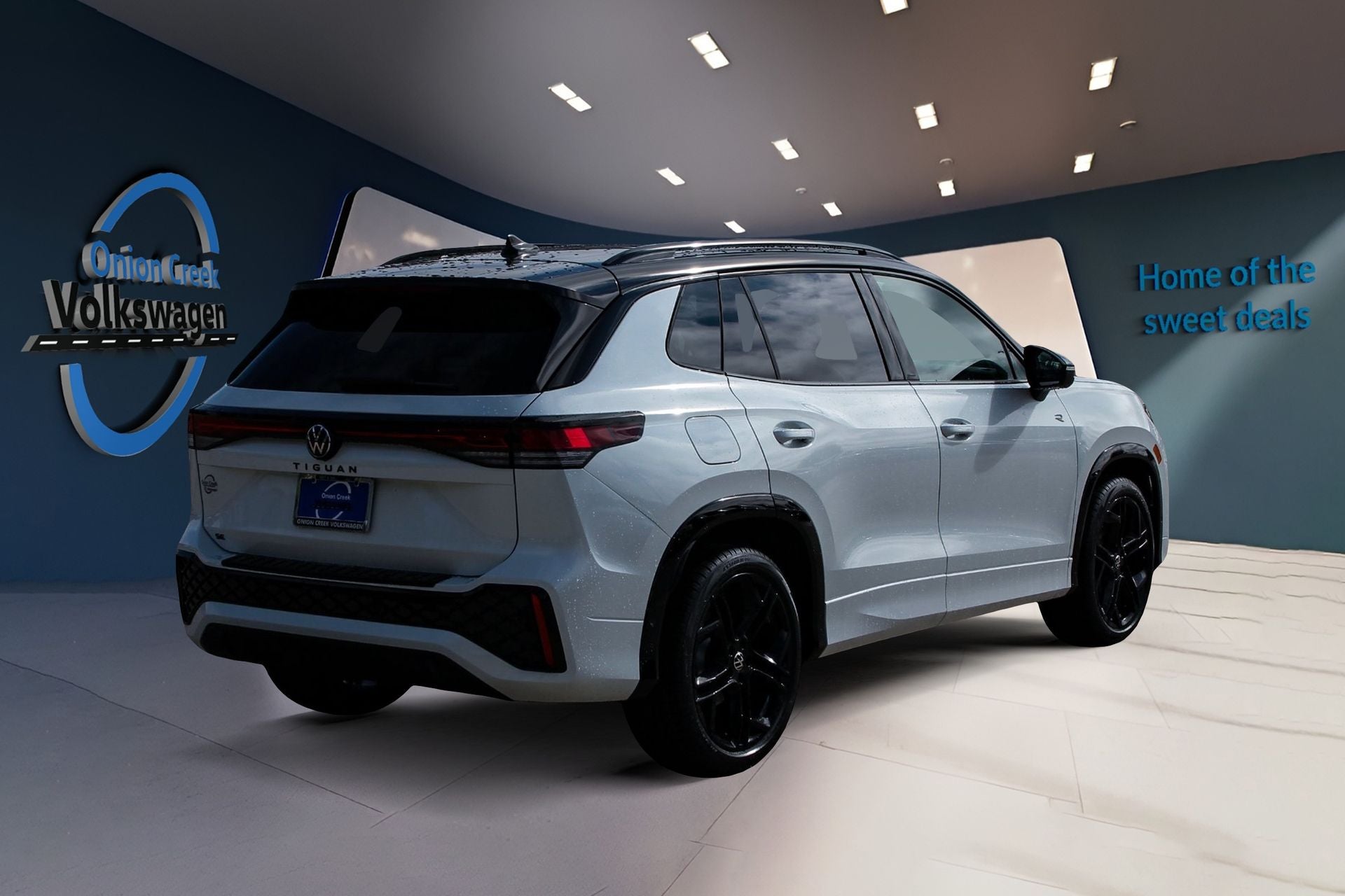 2026 Volkswagen Tiguan 2.0T SE R-Line Black