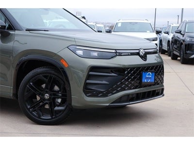 2026 Volkswagen Tiguan 2.0T SE R-Line Black