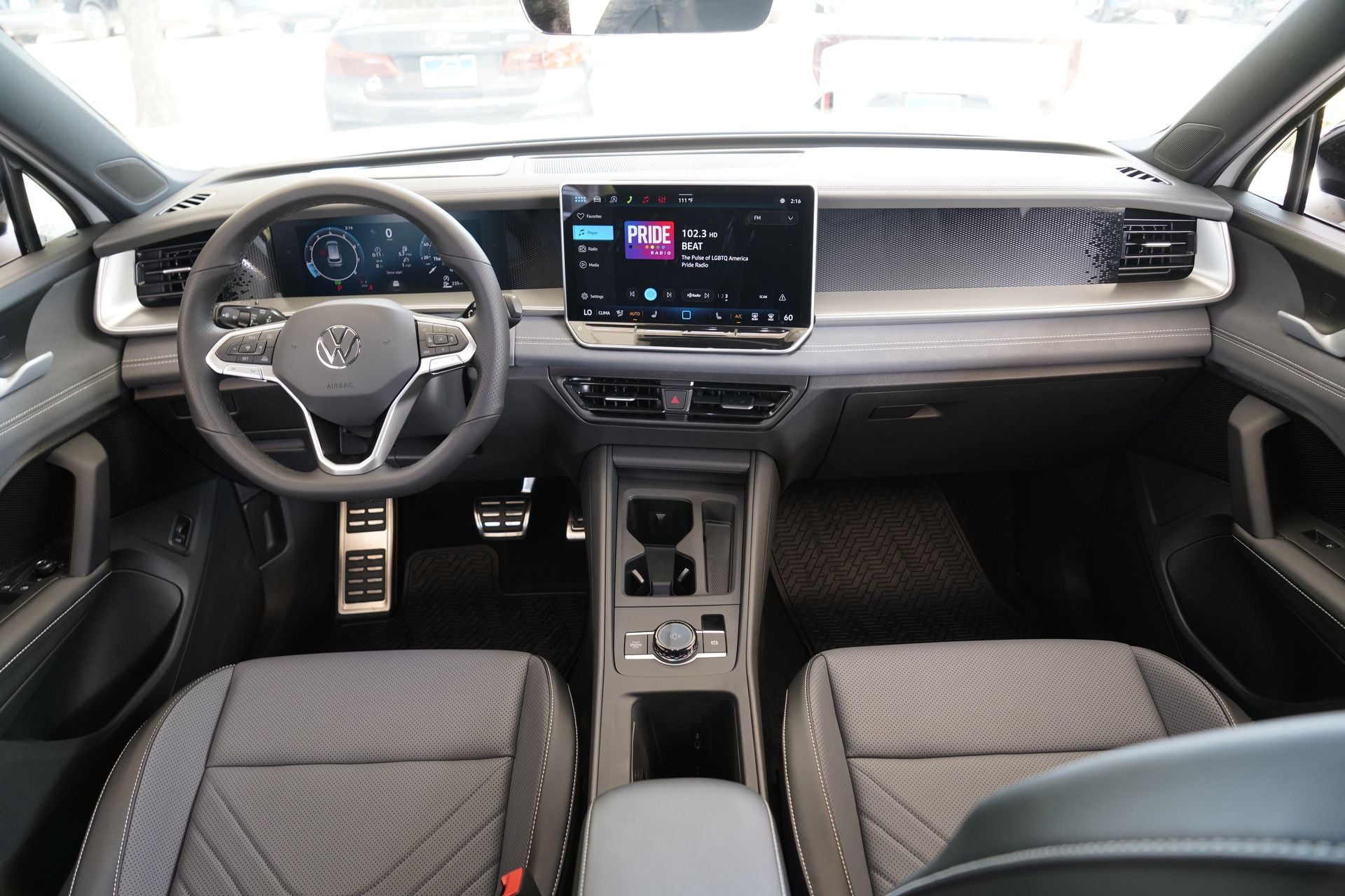 2026 Volkswagen Tiguan 2.0T SE R-Line Black