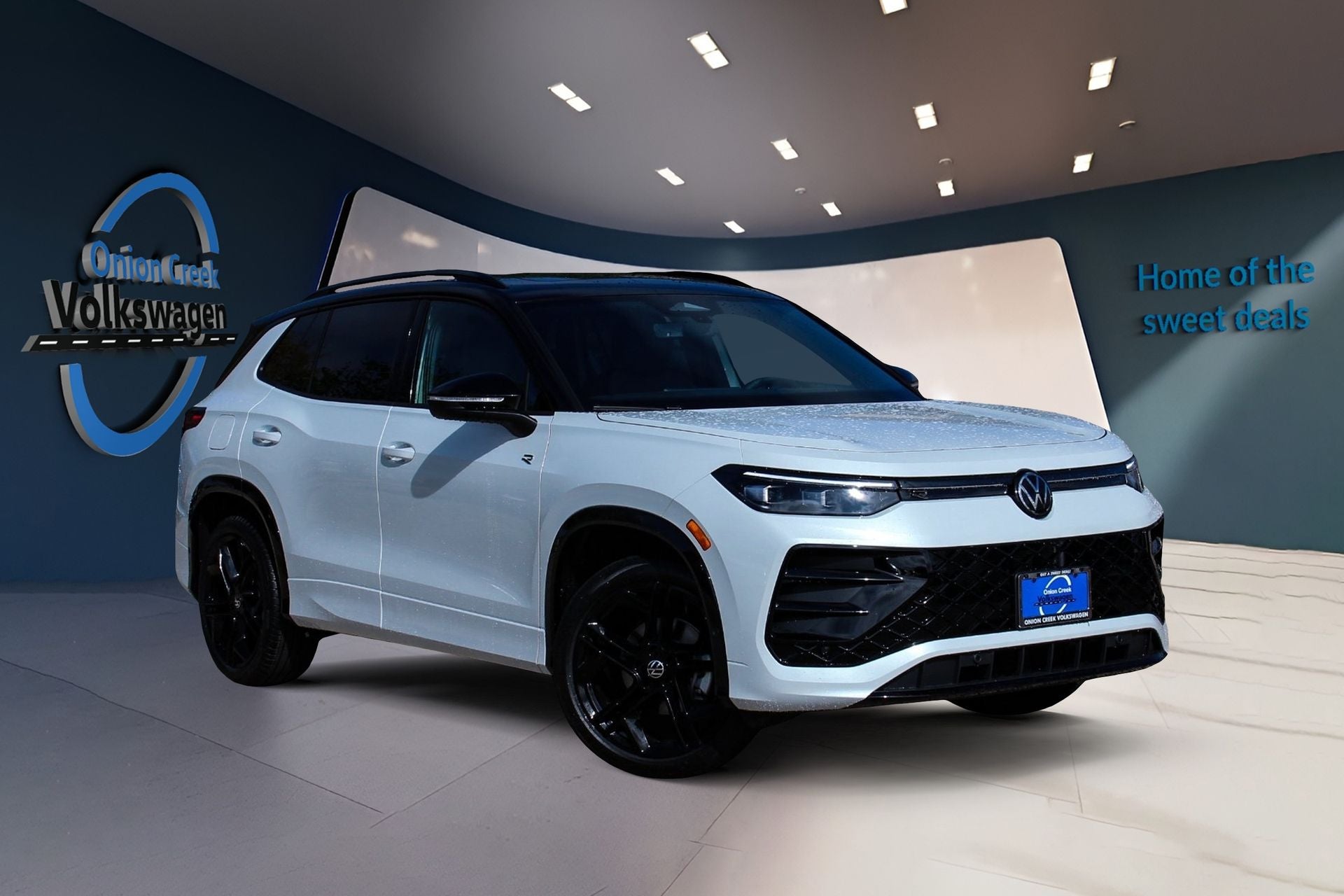 2026 Volkswagen Tiguan 2.0T SE R-Line Black