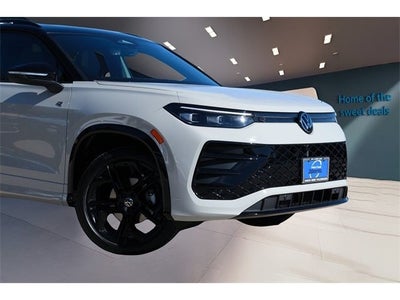 2026 Volkswagen Tiguan 2.0T SE R-Line Black