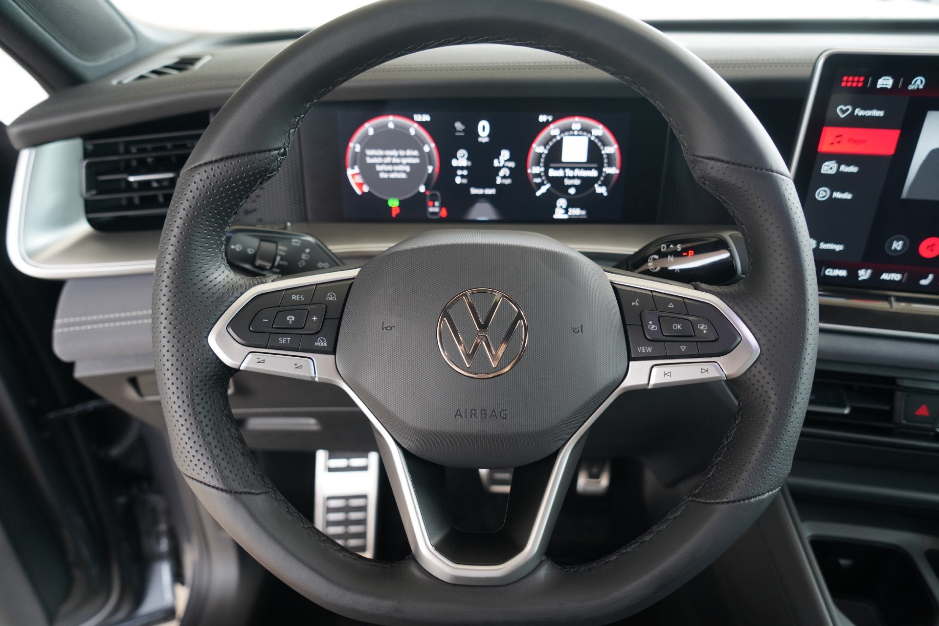 2026 Volkswagen Tiguan 2.0T SE R-Line Black