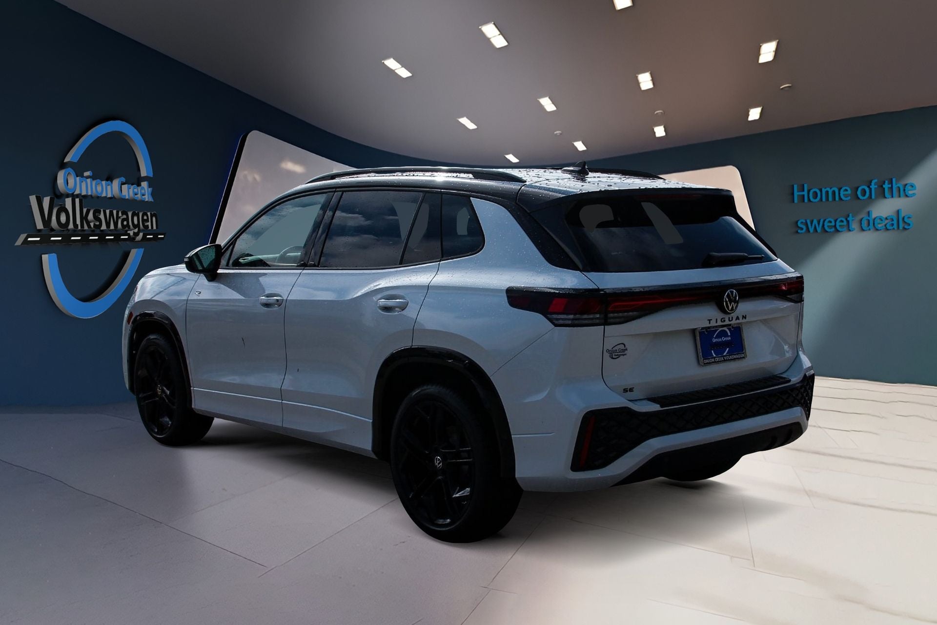 2026 Volkswagen Tiguan 2.0T SE R-Line Black