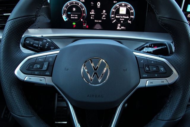 2026 Volkswagen Tiguan SE R-Line FWD