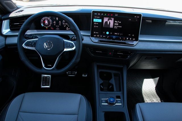 2026 Volkswagen Tiguan SE R-Line FWD