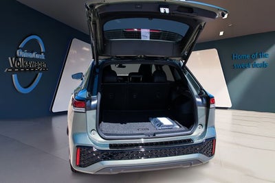 2026 Volkswagen Tiguan SE R-Line FWD