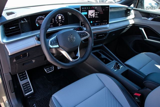 2026 Volkswagen Tiguan SE R-Line FWD