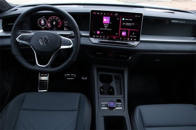 2026 Volkswagen Tiguan 2.0T SE R-Line Black