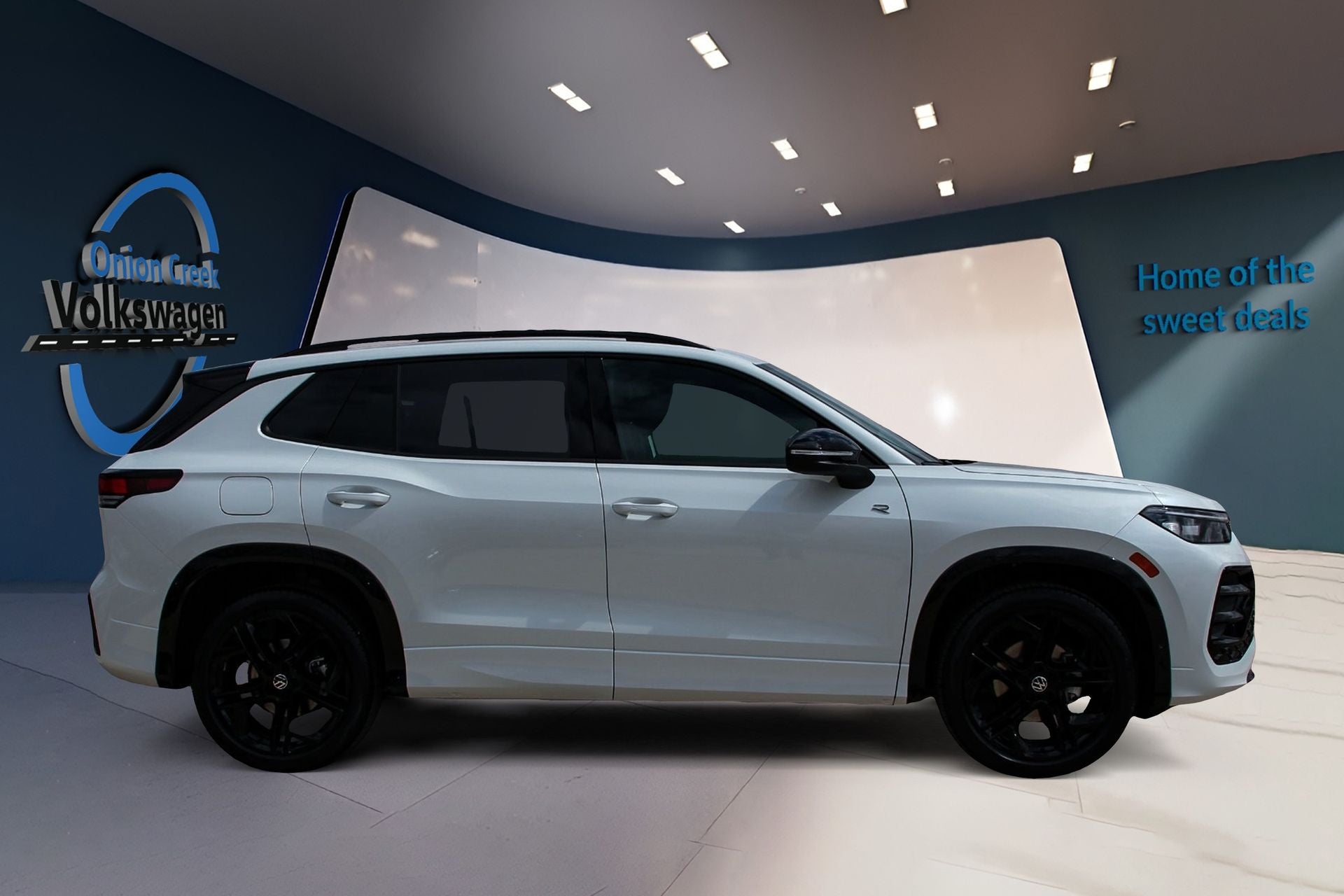 2026 Volkswagen Tiguan 2.0T SE R-Line Black