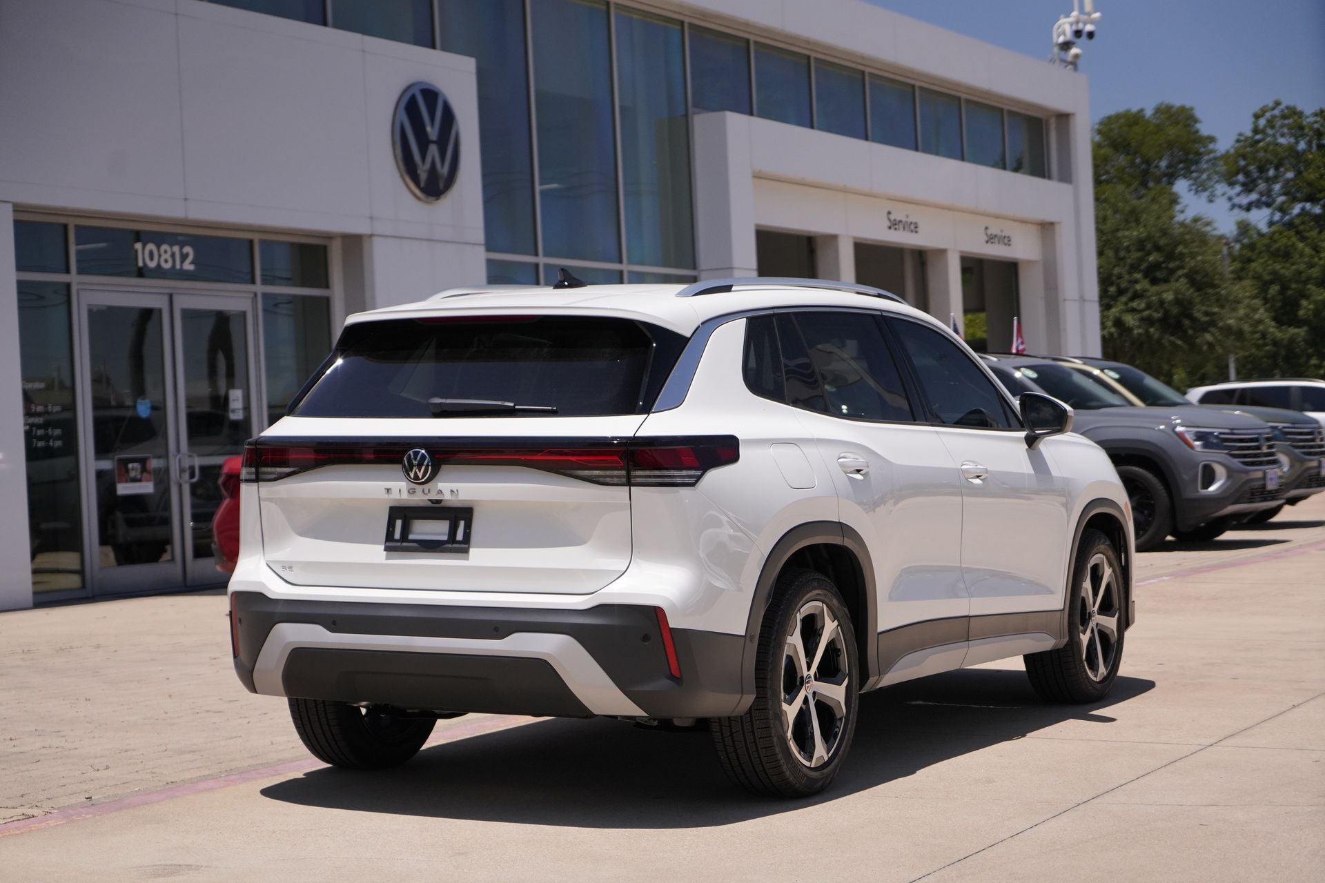2026 Volkswagen Tiguan 2.0T SE