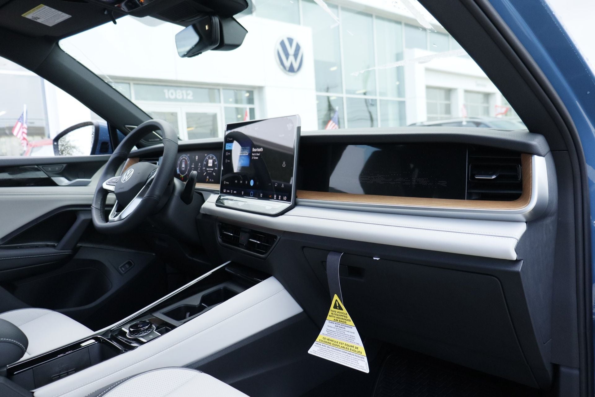 2026 Volkswagen Tiguan 2.0T SEL R-Line Turbo