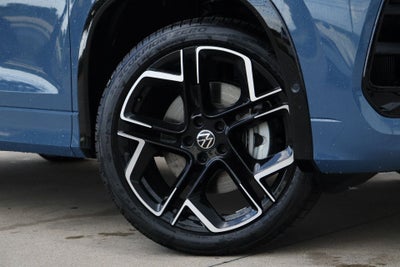 2026 Volkswagen Tiguan 2.0T SEL R-Line Turbo