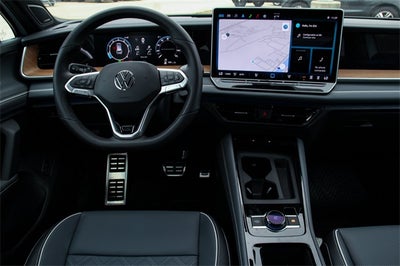 2026 Volkswagen Tiguan 2.0T SEL R-Line