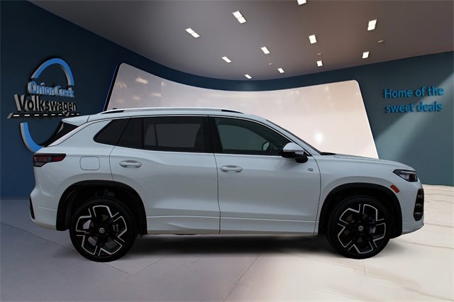 2026 Volkswagen Tiguan 2.0T SEL R-Line