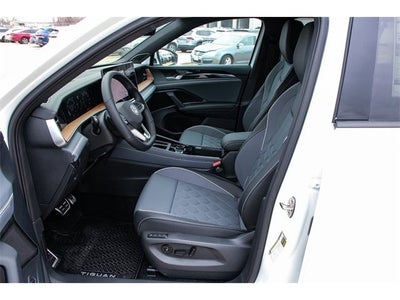 2026 Volkswagen Tiguan 2.0T SEL R-Line