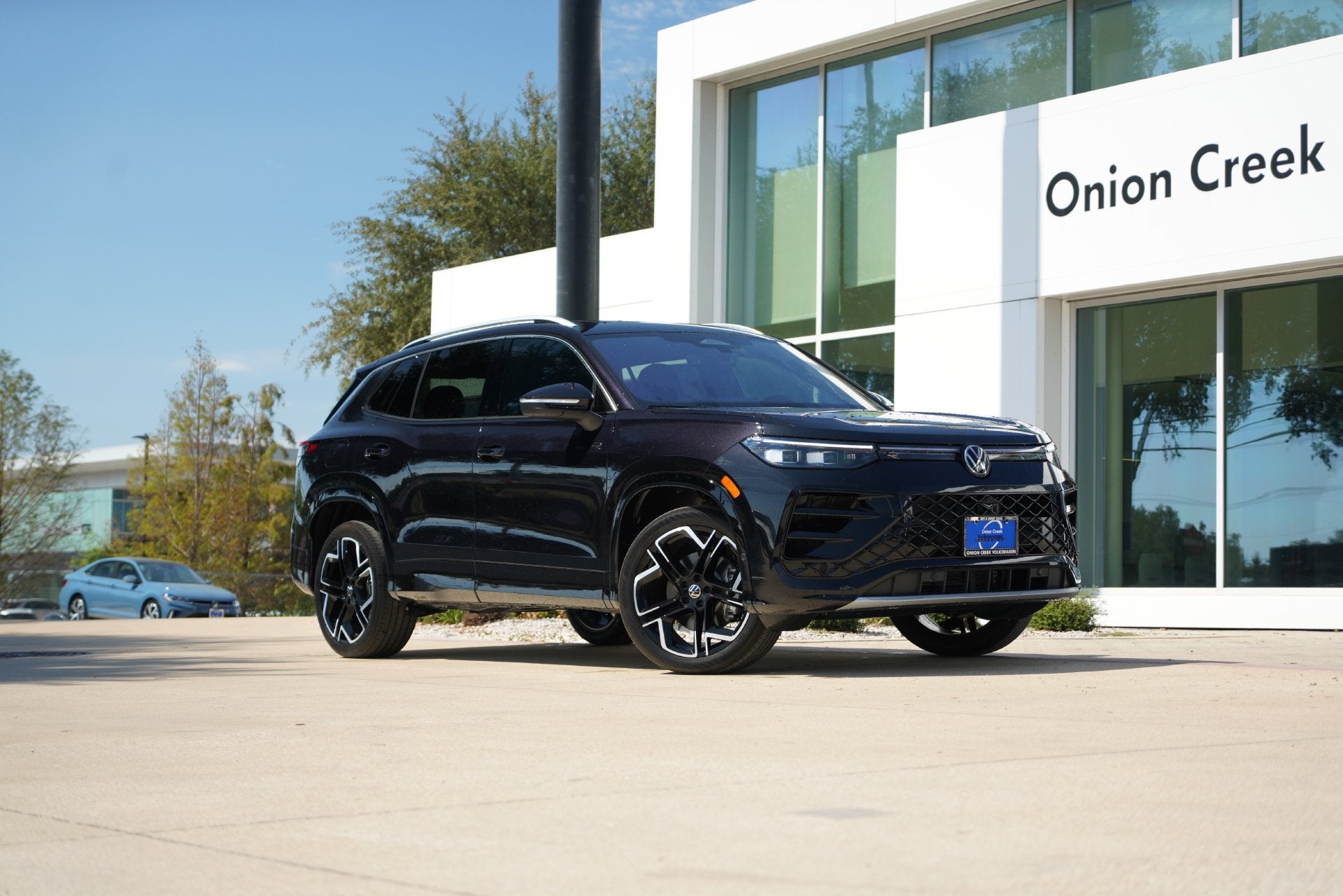 2026 Volkswagen Tiguan 2.0T SEL R-Line Turbo