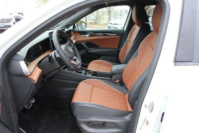 2026 Volkswagen Tiguan 2.0T SEL R-Line