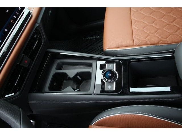 2026 Volkswagen Tiguan 2.0T SEL R-Line