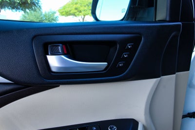 2019 Toyota Highlander Base