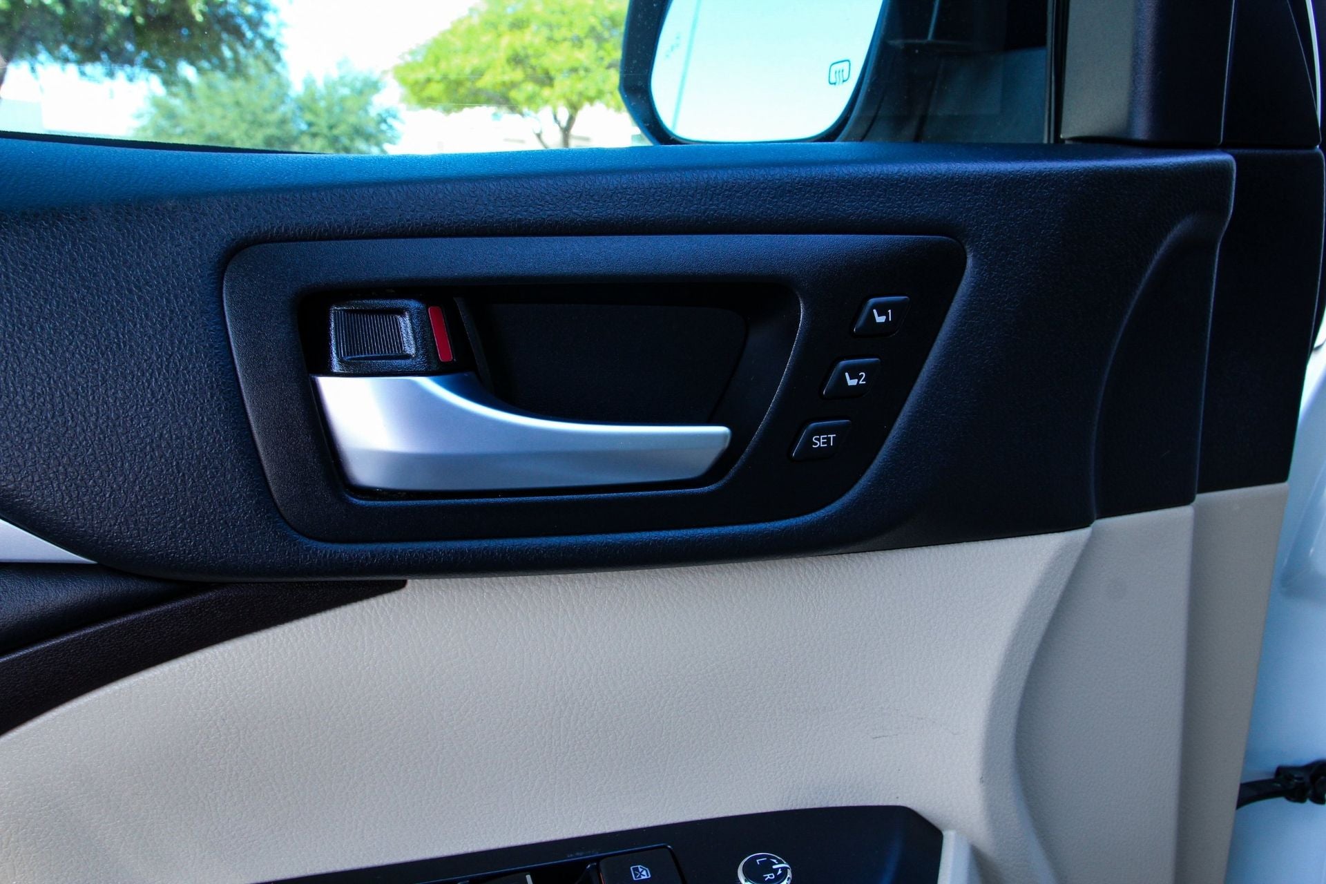 2019 Toyota Highlander Base