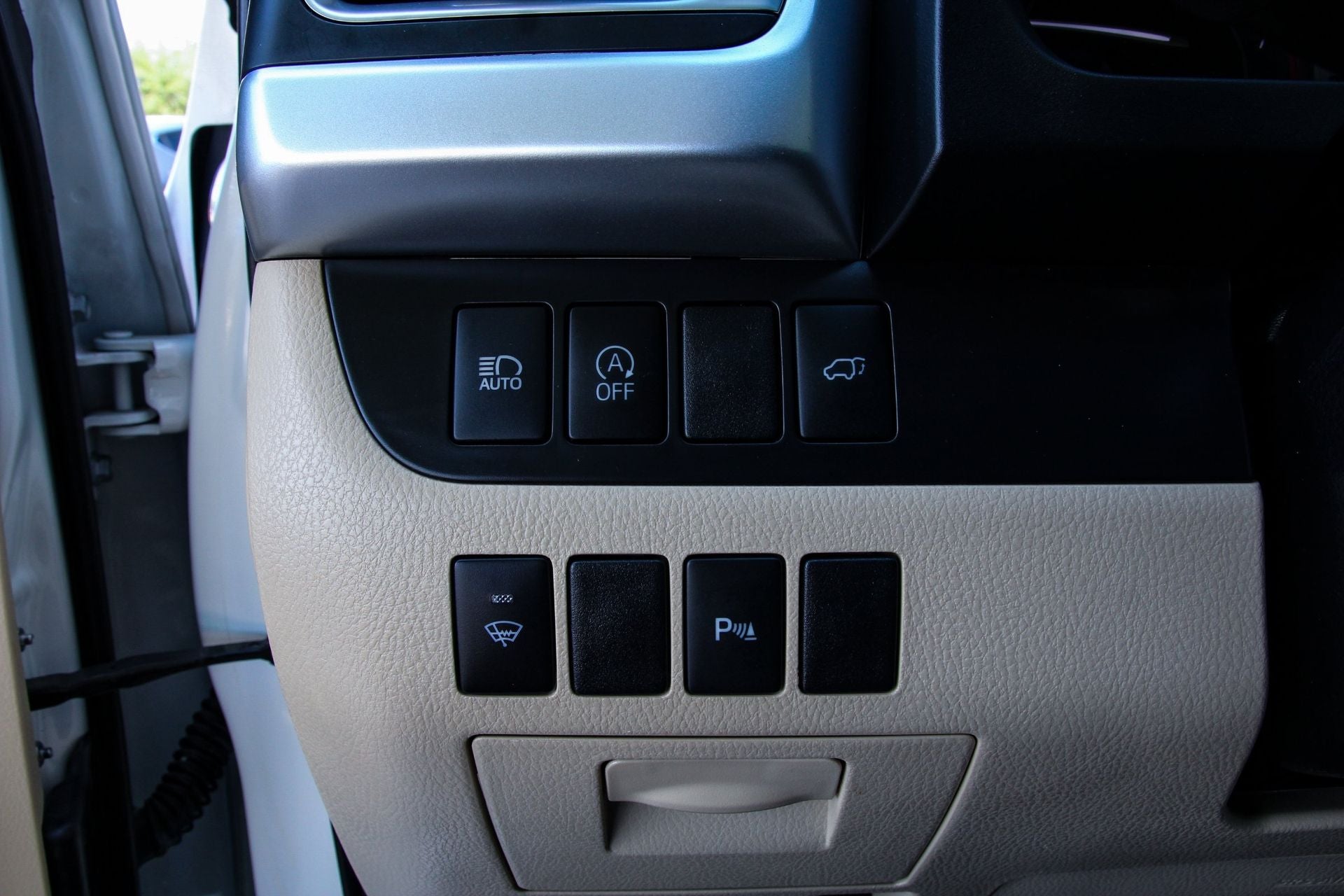 2019 Toyota Highlander Base