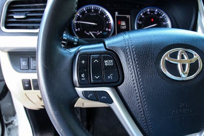 2019 Toyota Highlander Base