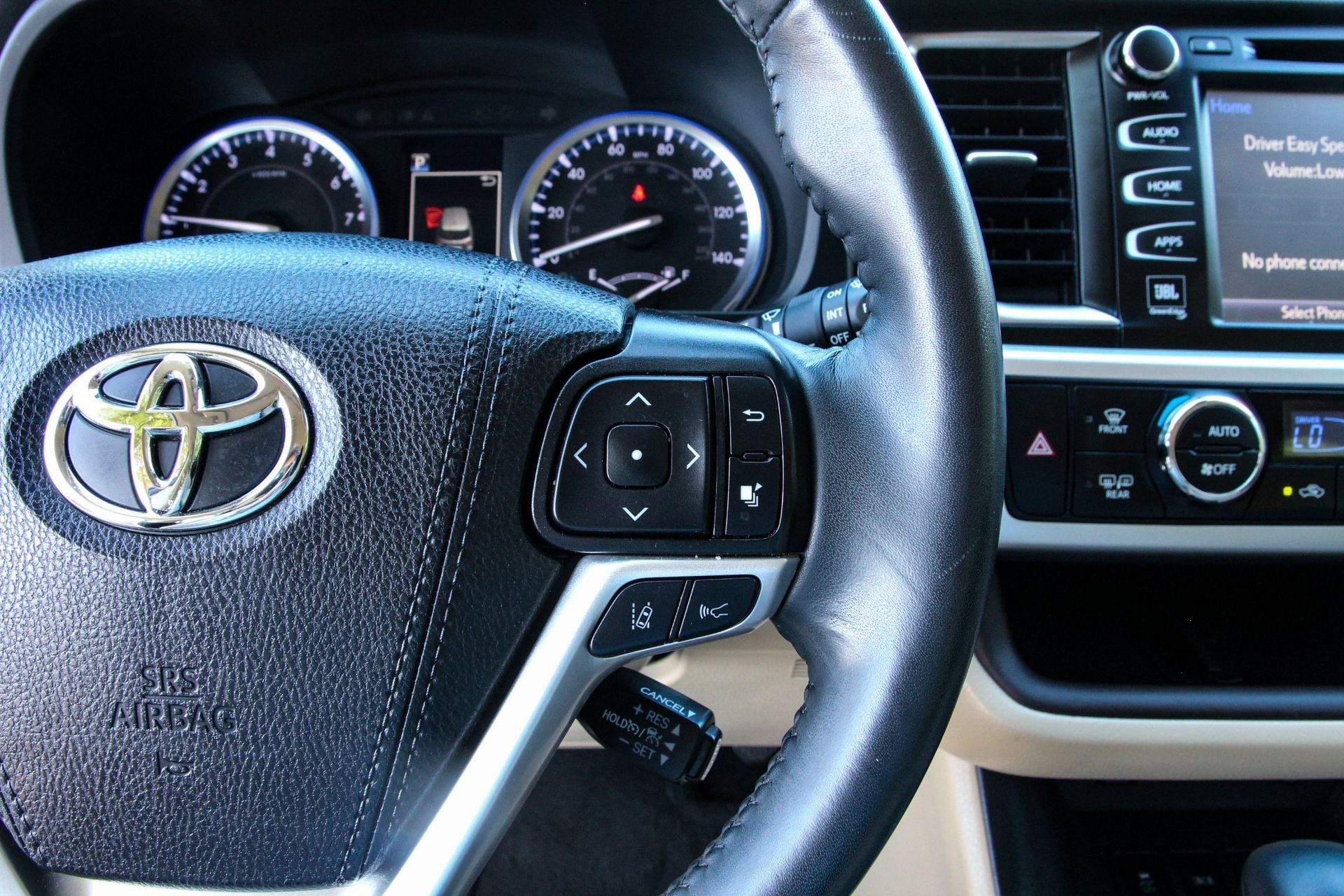 2019 Toyota Highlander Base