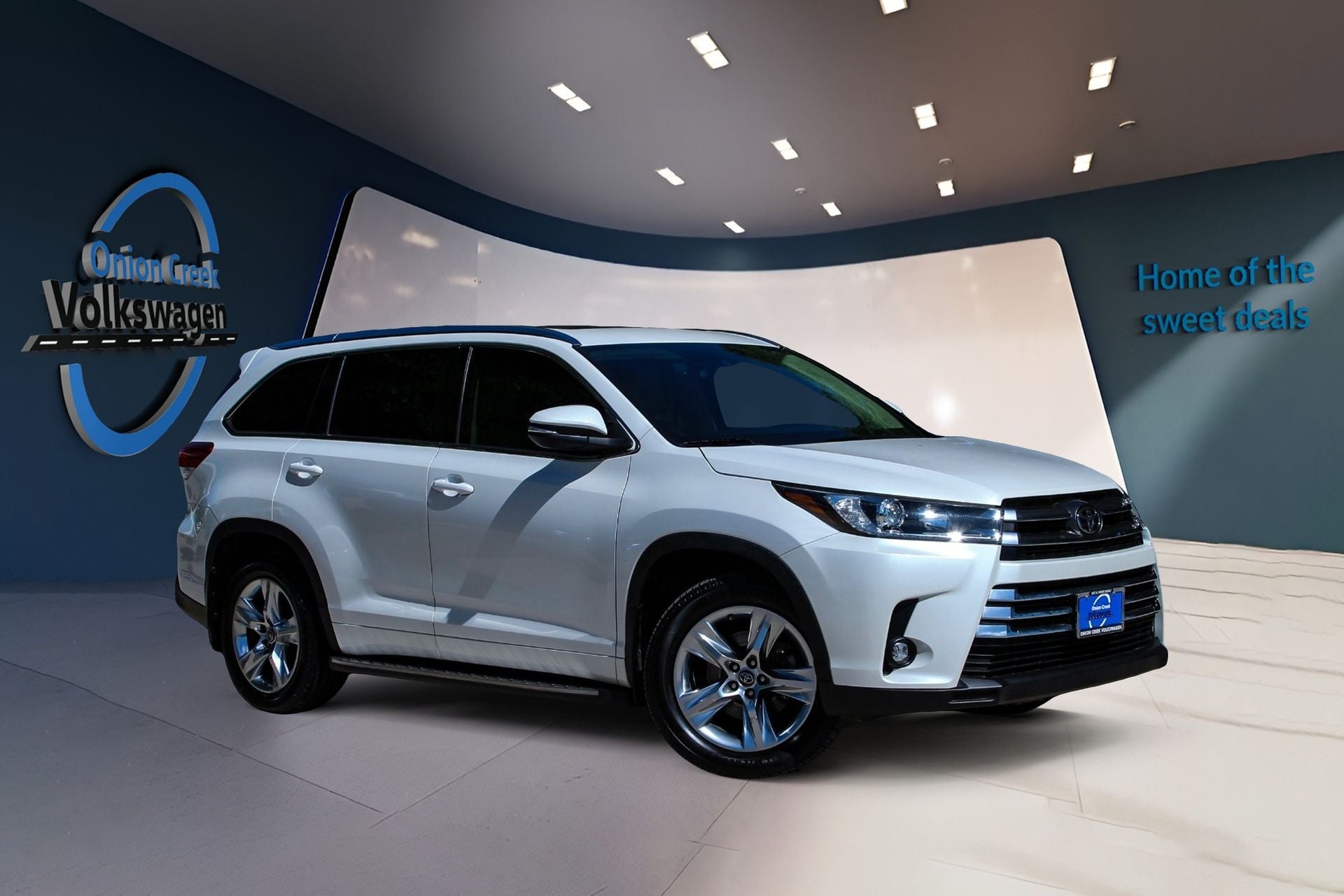 2019 Toyota Highlander Base