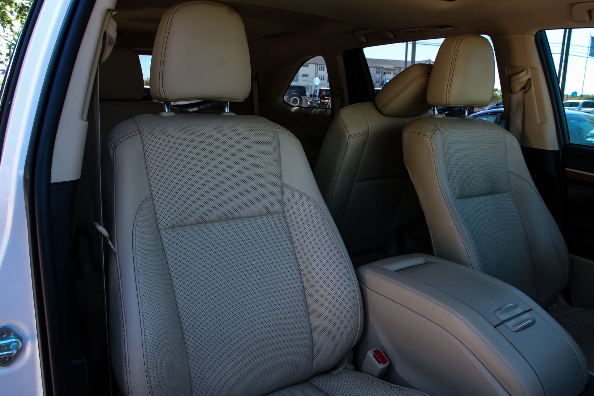 2019 Toyota Highlander Base