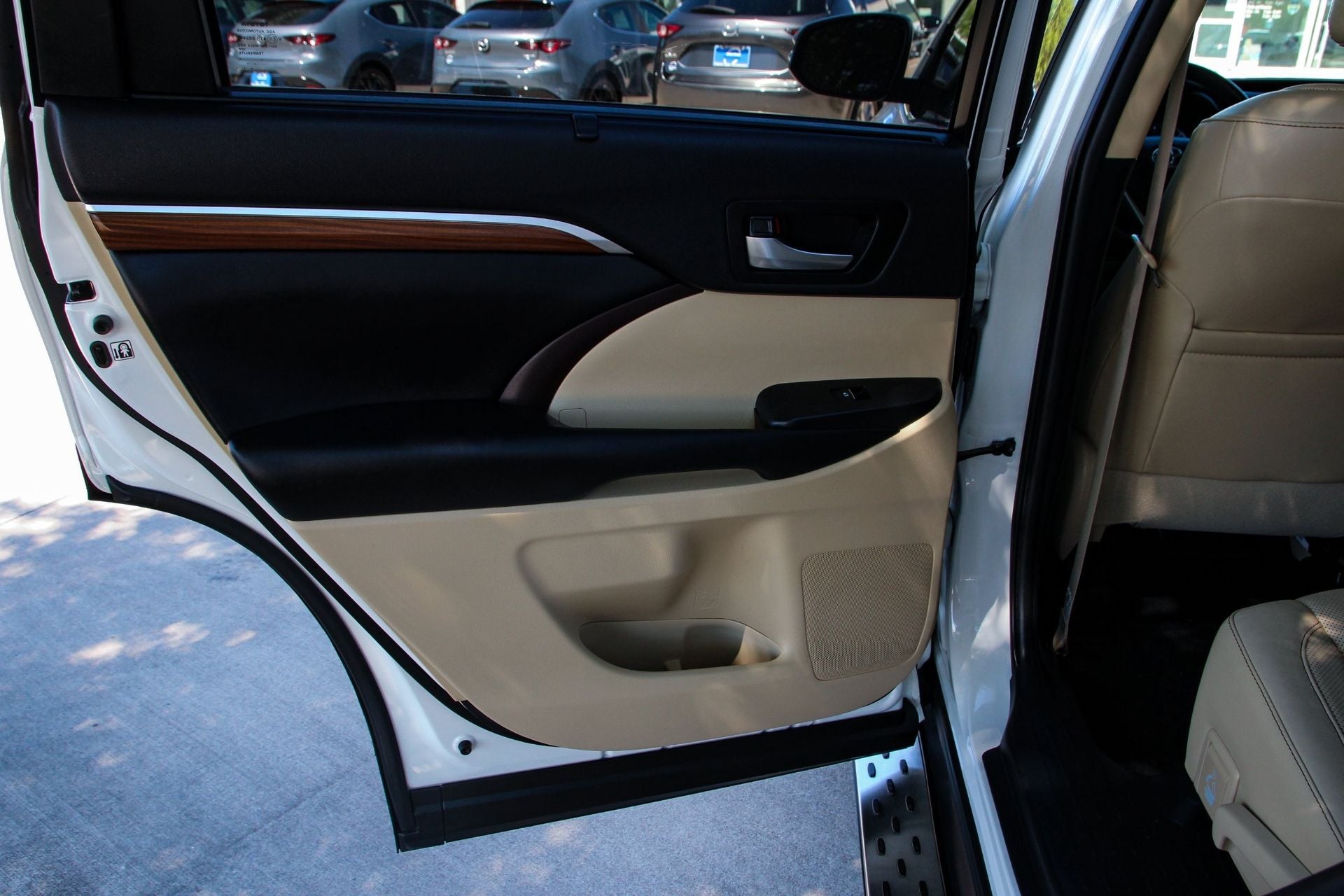 2019 Toyota Highlander Base