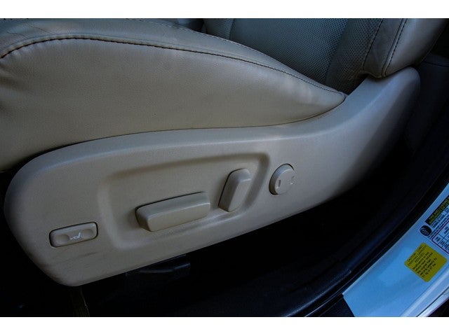 2019 Toyota Highlander Base