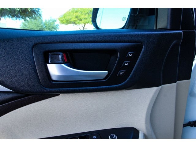 2019 Toyota Highlander Base