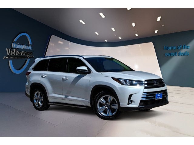 2019 Toyota Highlander Base