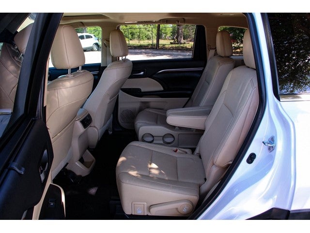 2019 Toyota Highlander Base