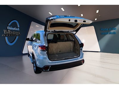 2019 Toyota Highlander Base