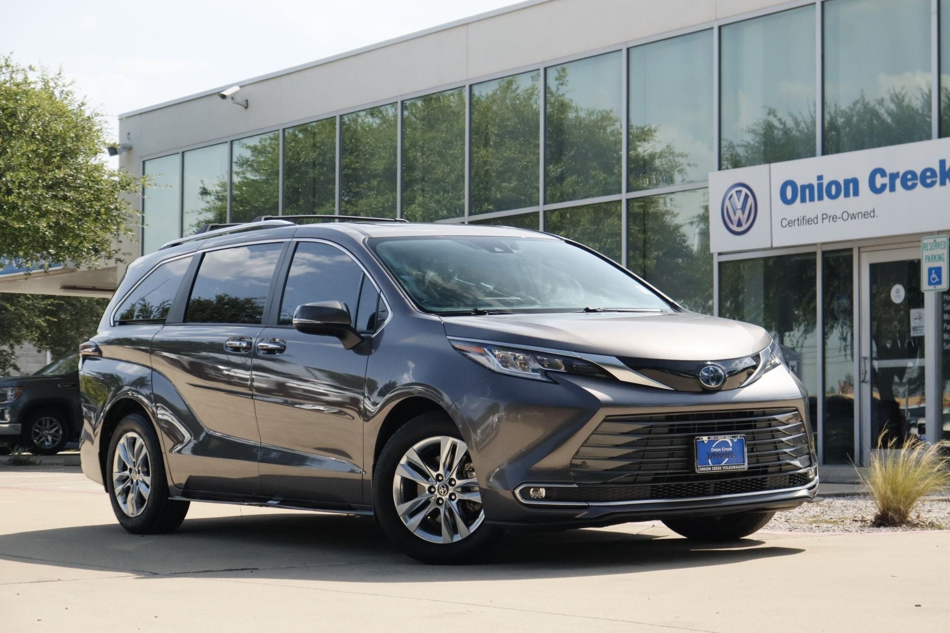 2024 Toyota Sienna Limited 7 Passenger