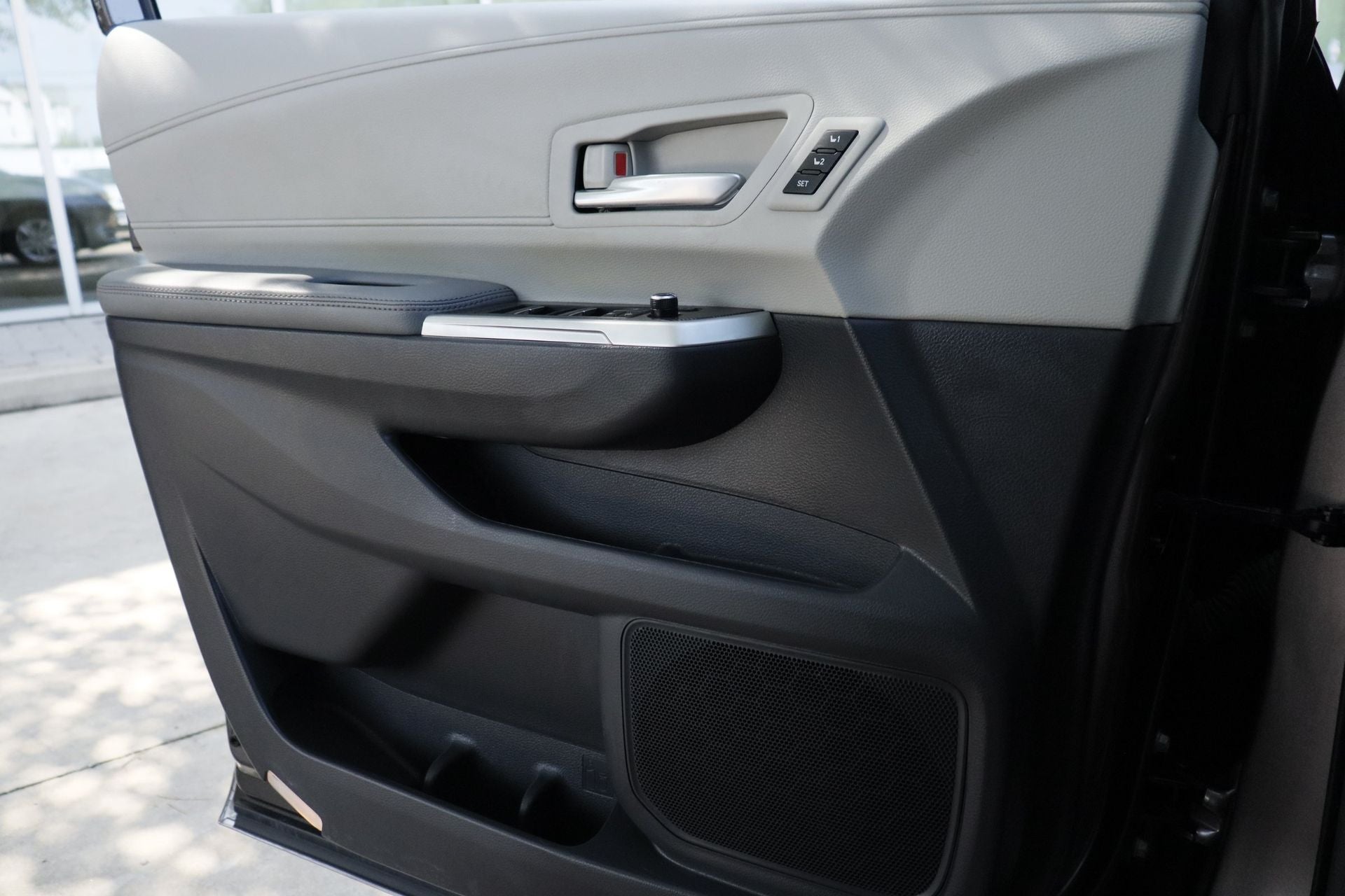 2024 Toyota Sienna Limited 7 Passenger