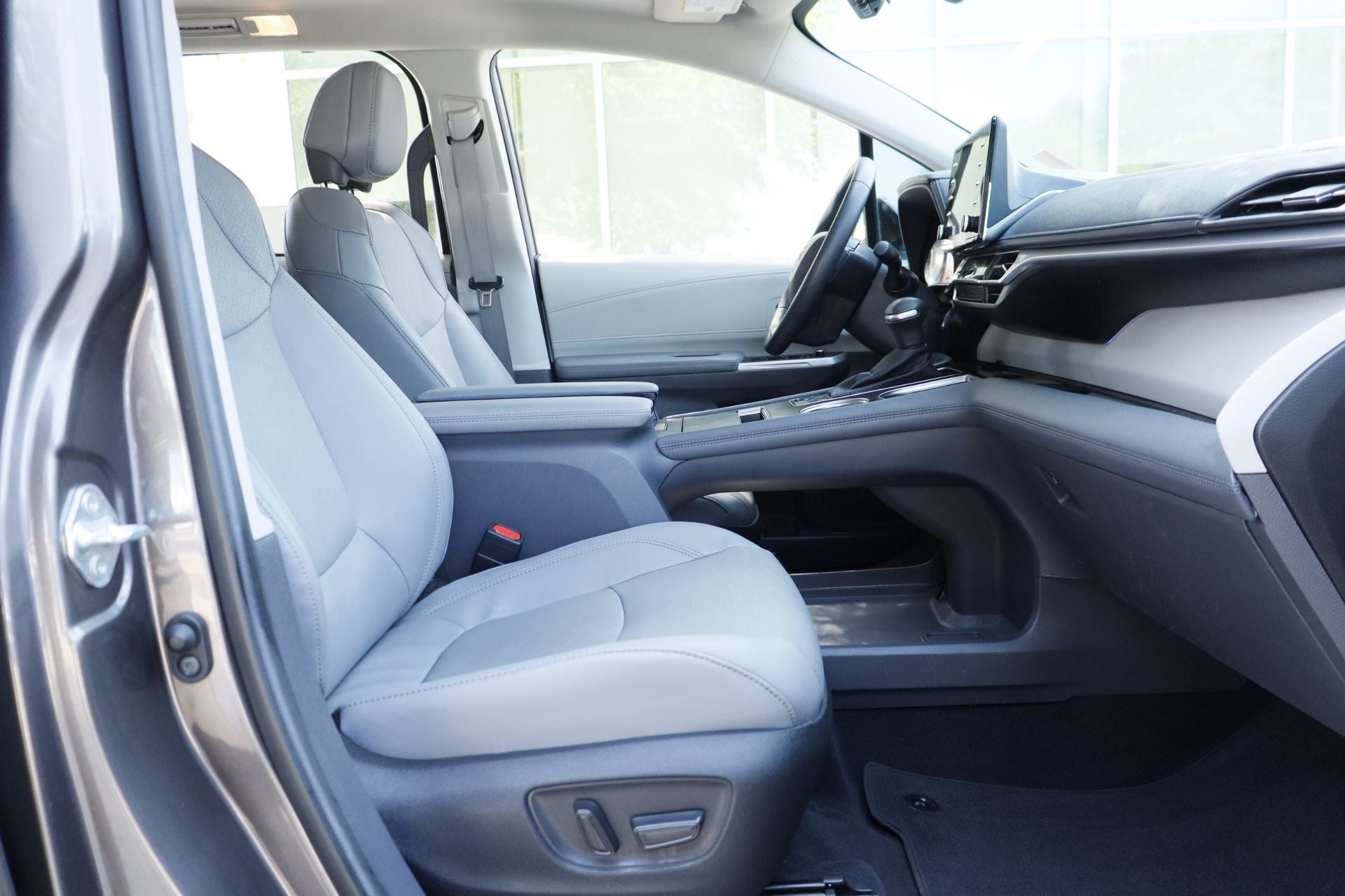 2024 Toyota Sienna Limited 7 Passenger