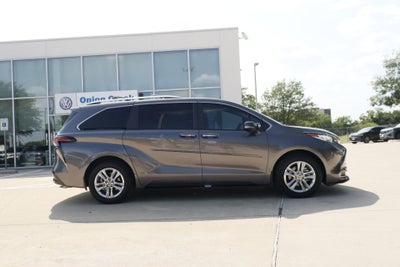 2024 Toyota Sienna Limited 7 Passenger