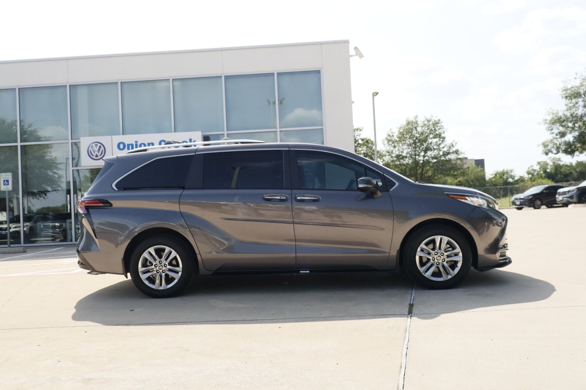 2024 Toyota Sienna Limited 7 Passenger