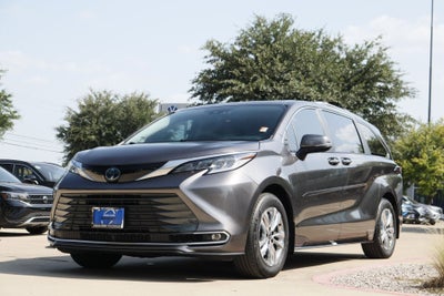 2024 Toyota Sienna Limited 7 Passenger