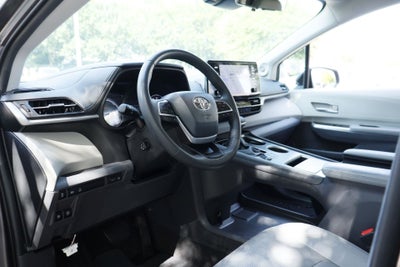 2024 Toyota Sienna Limited 7 Passenger