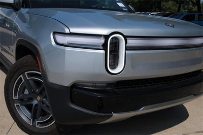 2025 Rivian R1T Adventure