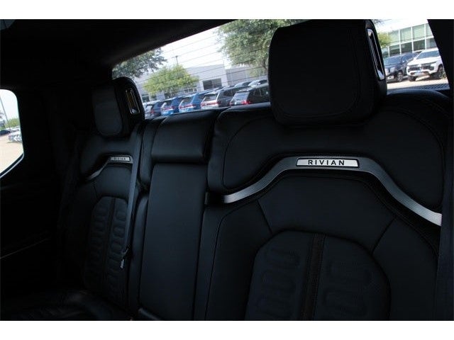 2025 Rivian R1T Adventure