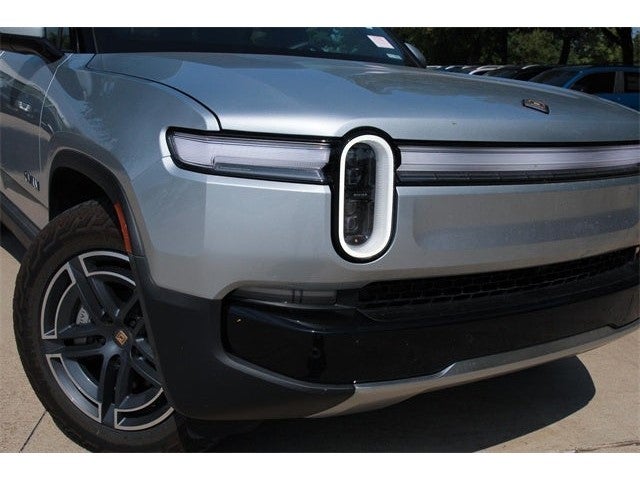 2025 Rivian R1T Adventure
