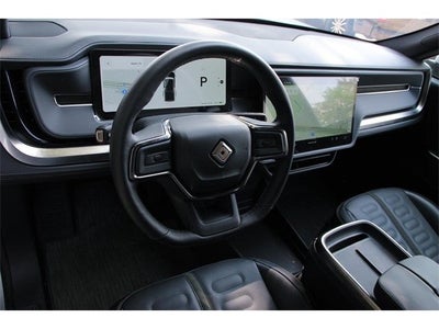 2025 Rivian R1T Adventure