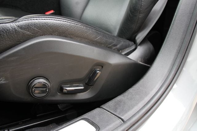 2024 Volvo S60 B5 Plus Dark Theme