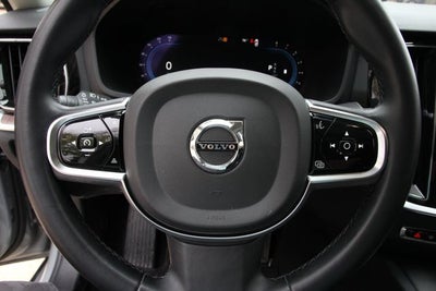 2024 Volvo S60 B5 Plus Dark Theme