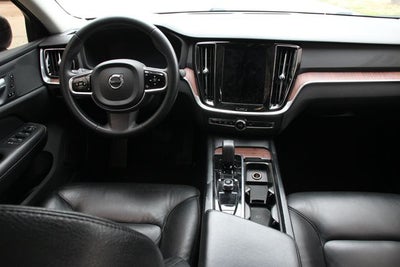 2024 Volvo S60 B5 Plus Dark Theme